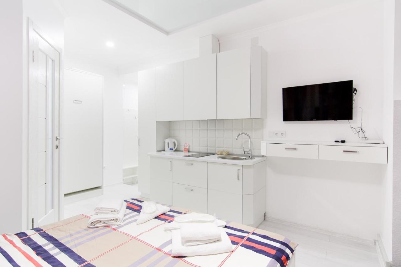 Art Apartments On Deribasovskaya أوديسا المظهر الخارجي الصورة