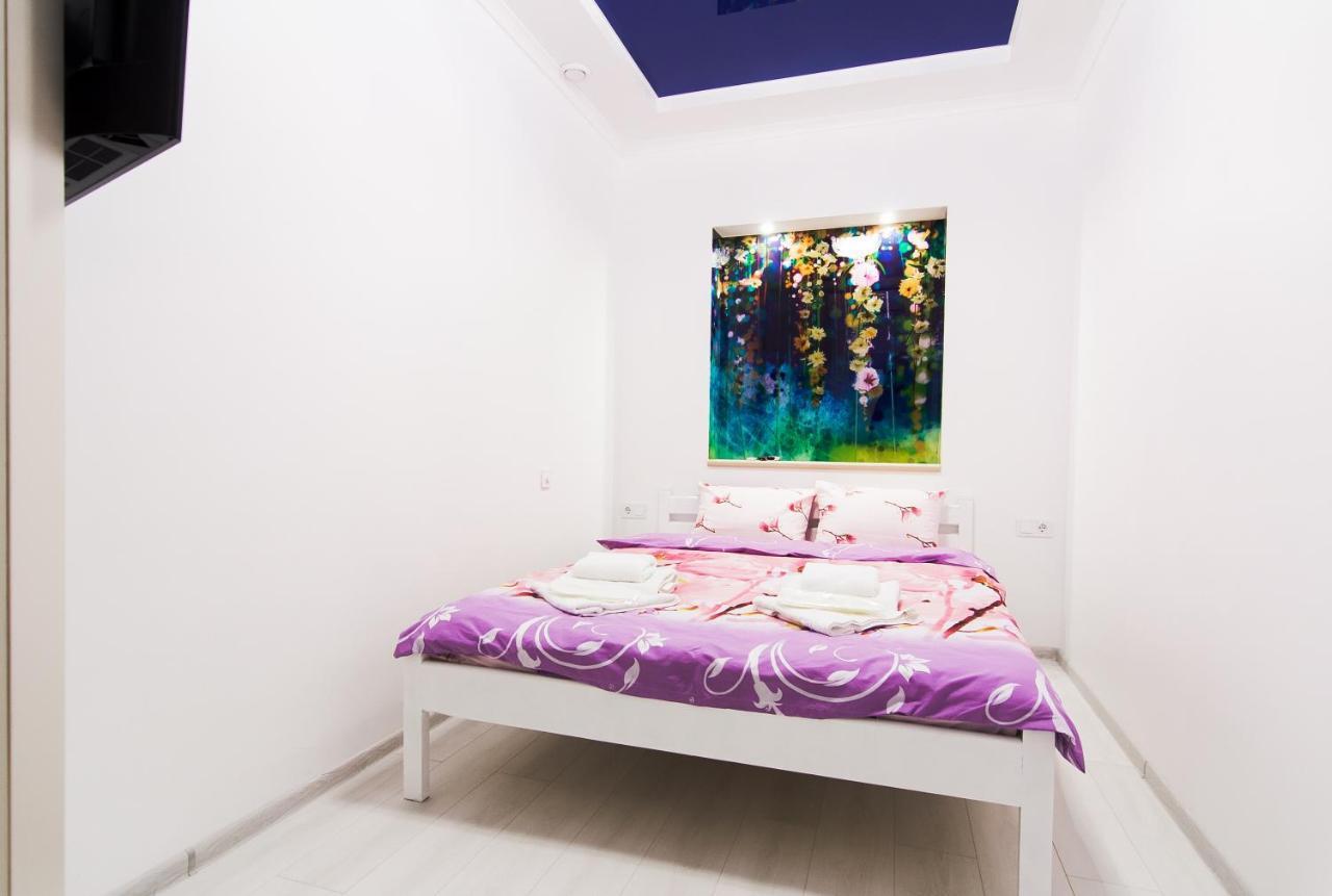 Art Apartments On Deribasovskaya أوديسا المظهر الخارجي الصورة